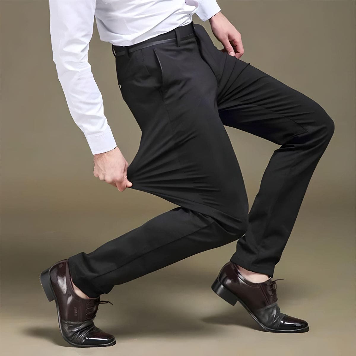 LEVI | STRETCHABLE TROUSERS