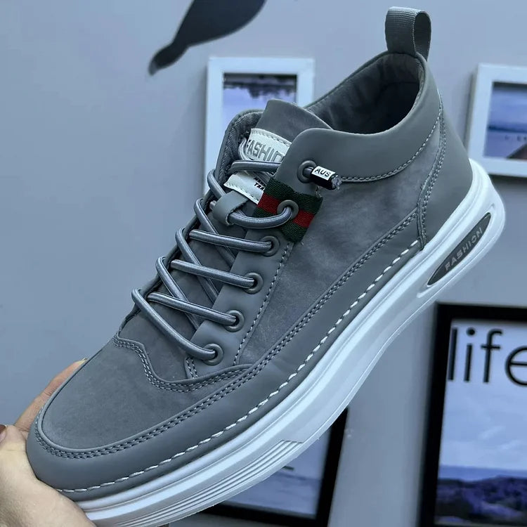 OLIVER™ | STYLISH ORTHOPEDIC SNEAKERS